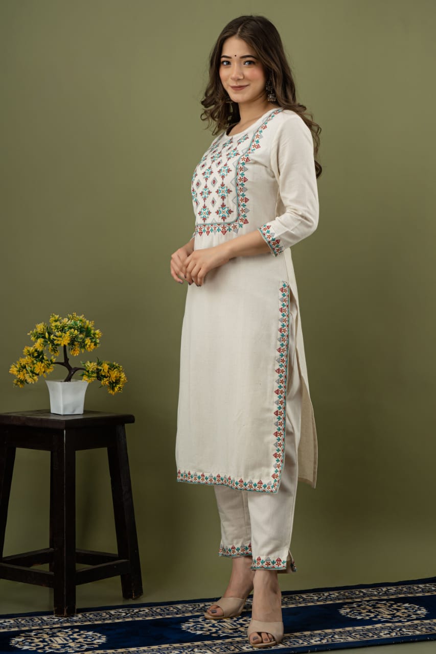 Knee Long Plain Women Navy Blue & White Woven Design A-Line Khadi Handloom  Kurta, Size: M-XXL at Rs 473/set in Jaipur